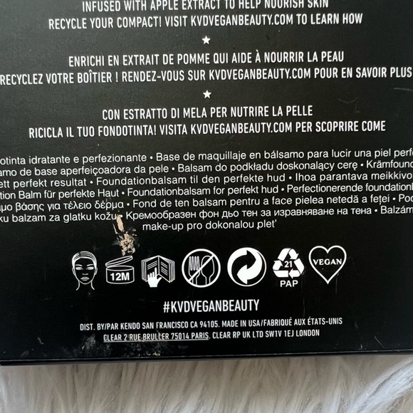 KVD Good Apple Lightweight Foundation shade 042 medium with warm undertones - Picture 7 of 9